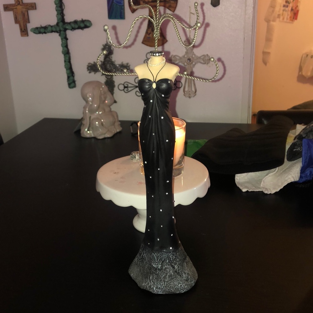 Jewelry holder